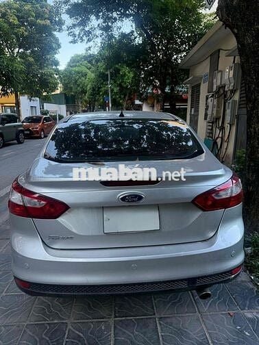 Ford Focus 2015 Bạc