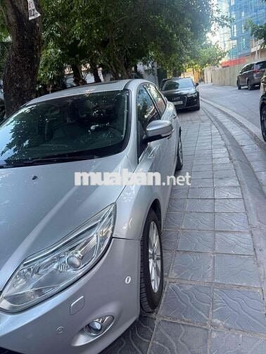 Ford Focus 2015 Bạc