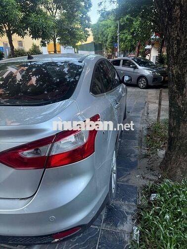 Ford Focus 2015 Bạc