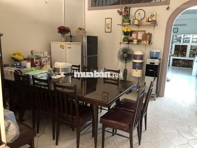 Bán nhà Lê Đại Hành Q11, Đường xe hơi 8m, 4m x 22m, 3 tầng nhỉnh 10 tỷ
