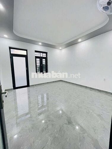 Cho thuê 2 căn nhà măt tiền đ42 HBC 12tr/tháng