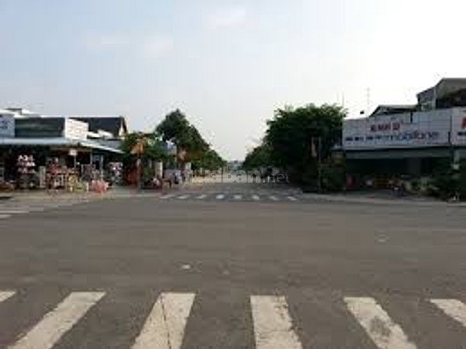 ANH CHỊ CẦN ĐẦU TƯ ĐẤT BÌNH DƯƠNG THÌ GỌI E CÓ MẤY VỊ TRÍ ĐỐI DIỆN TRƯ