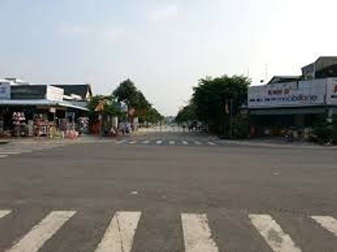 ANH CHỊ CẦN ĐẦU TƯ ĐẤT BÌNH DƯƠNG THÌ GỌI E CÓ MẤY VỊ TRÍ ĐỐI DIỆN TRƯ