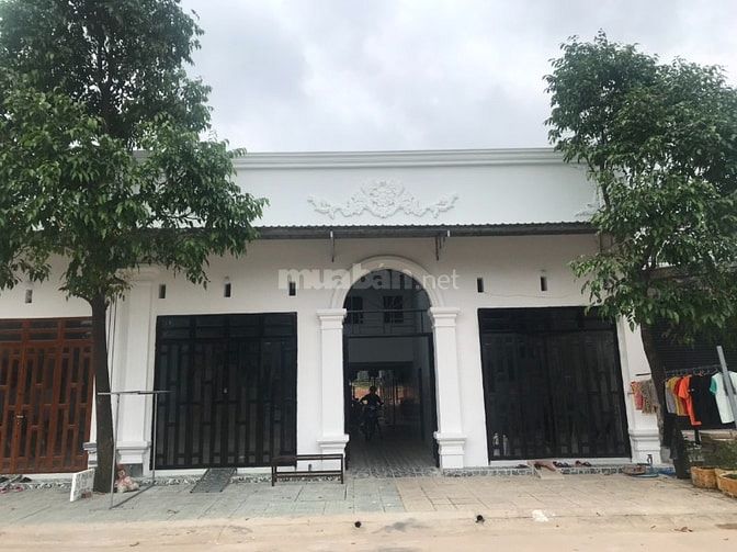 ANH CHỊ CẦN ĐẦU TƯ ĐẤT BÌNH DƯƠNG THÌ GỌI E CÓ MẤY VỊ TRÍ ĐỐI DIỆN TRƯ