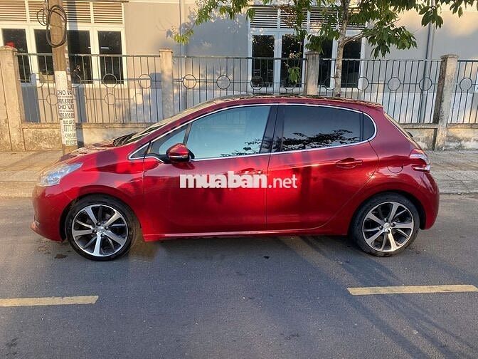 Peugeot 208 1.6L Tự động Xăng Đỏ 76.000km