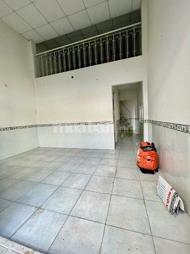 Nhà Sát Mặt Tiền Nguyễn Thần Hiến, Quận 4, 70m², Giá Nhỉnh 6 Tỷ