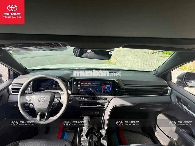 Toyota Camry 2.5 HEV TOP 2025 siêu lướt 7.000km