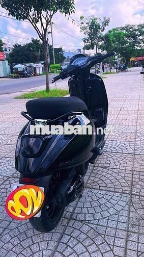 Piaggio Vespa iGet Đen bóng Xe tay ga