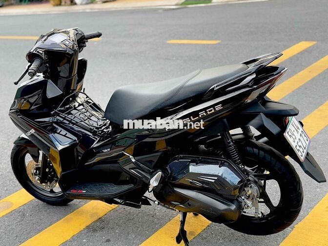 Airblade 125 mẫu 2023 4Val Bản đặc biệt Đen bóng