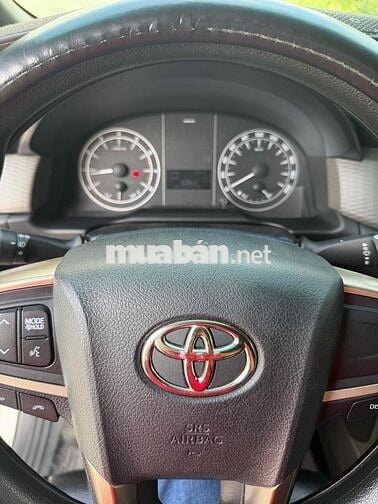 Toyota Innova 2.0E 2019 Trắng Bản 7 Túi khí