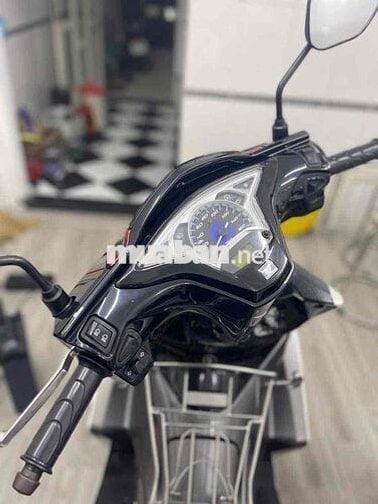 Honda Air Blade 2016 Trắng đen