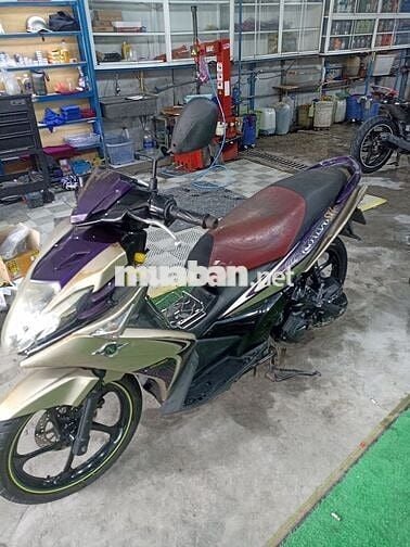Yamaha Novo 5 Vàng đồng, Tím