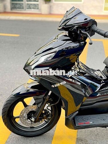 Airblade 125 mẫu 2023 4Val Bản đặc biệt Đen bóng