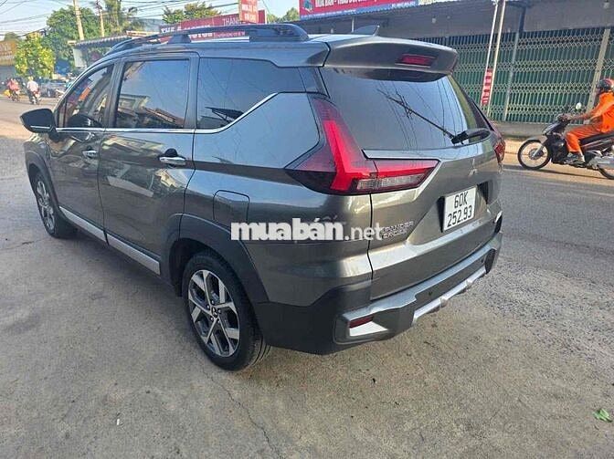 Mitsubishi Xpander Cross 2023 Xám 7 chỗ