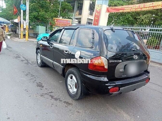 Hyundai Santa Fe Đen Tự động Dầu