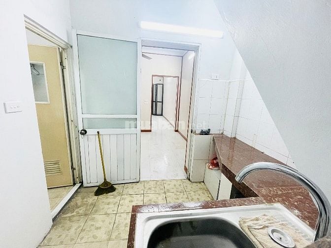 Nhà Khu Văn Miếu cho Gia Đình Thuê -Diện Tích 80m2  Điện Nước Giá Dân 