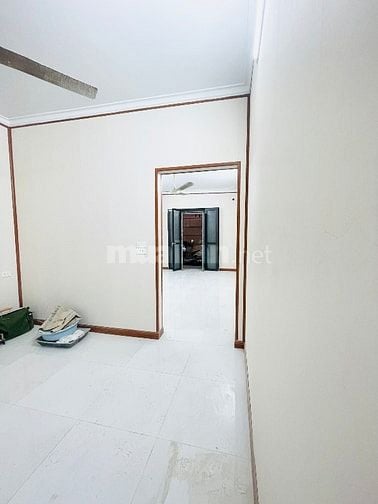 Nhà Khu Văn Miếu cho Gia Đình Thuê -Diện Tích 80m2  Điện Nước Giá Dân 