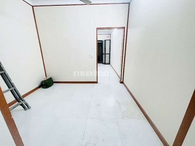 Nhà Khu Văn Miếu cho Gia Đình Thuê -Diện Tích 80m2  Điện Nước Giá Dân 