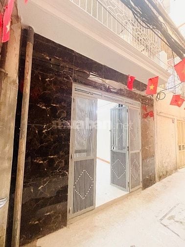 Nhà Khu Văn Miếu cho Gia Đình Thuê -Diện Tích 80m2  Điện Nước Giá Dân 