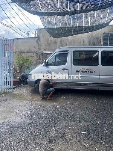 Mercedes-Benz Sprinter 208 Xe khách Bạc