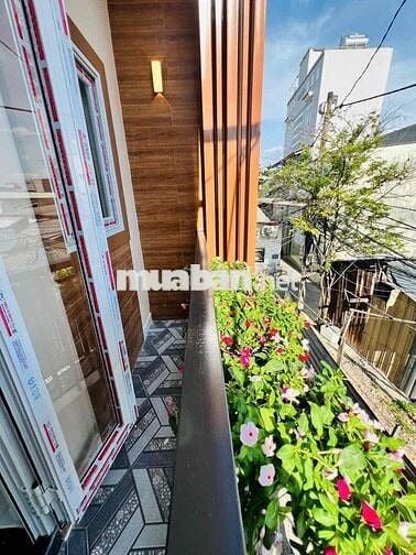 nhà mới hoàn thiện. trung tâm Q8. shr chính chủ, chỉ hơn 3t