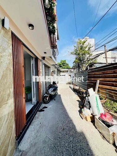 nhà mới hoàn thiện. trung tâm Q8. shr chính chủ, chỉ hơn 3t