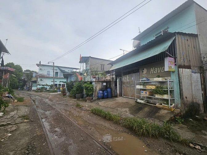 Bán nhà nhà có 2 măt tiền trước sau DT743 Dĩ An Bình Dương Cũ
