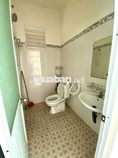 CHO THUÊ NHÀ 1 TRỆT 1 LẦU, DT 4×13 CÓ 2PN,2WC. HẺM 4M AN NINH
