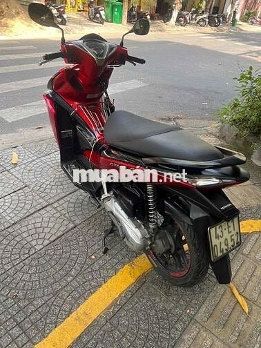 Honda Air Blade chính một chủ sử dụng