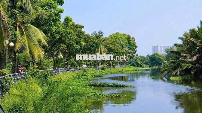 BÁN NHÀ PHỐ 145M2 TRONG KHU COMPOUND, P. HIỆP BÌNH