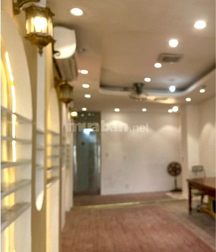 Chính chủ cho thuê, 50Tr/tháng, MT 198 CMT8 P10 Q3, DTSD 220m2, 5 tầng