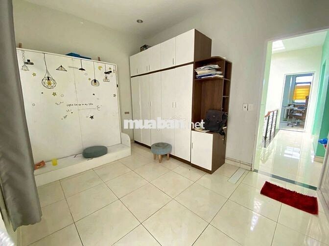 CHO THUÊ NHÀ 1 TRỆT 1 LẦU, DT 4×13 CÓ 2PN,2WC. HẺM 4M AN NINH