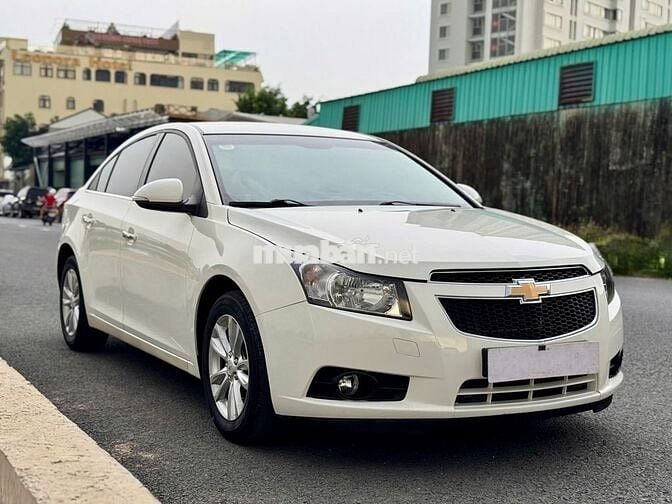 Chevrolet Cruze 2015 Số sàn Trắng 48.000 km