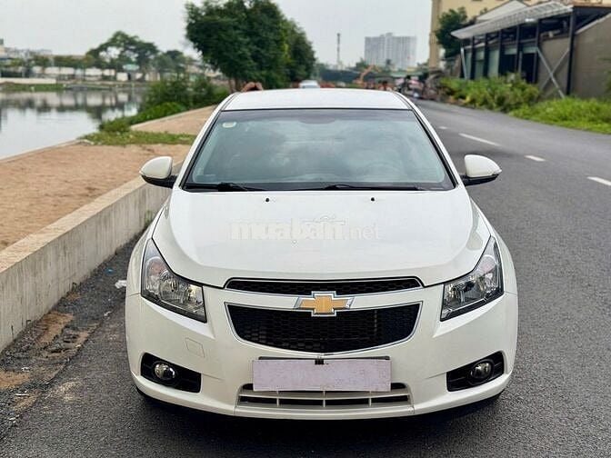 Chevrolet Cruze 2015 Số sàn Trắng 48.000 km