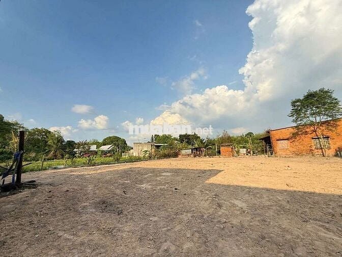 Chỉ 180tr có ngay 1 lô đất thổ cư ngay khu dân cư đông.