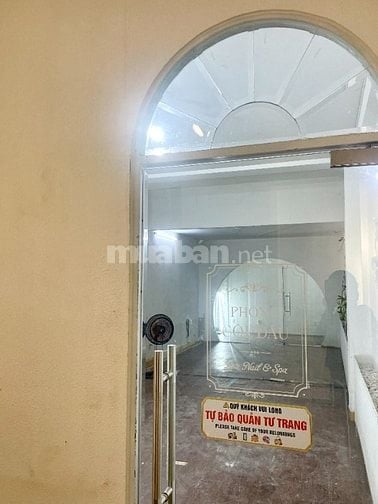 Chính chủ cho thuê, 50Tr/tháng, MT 198 CMT8 P10 Q3, DTSD 220m2, 5 tầng
