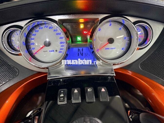 Victory Vision Tour 106 2008 Cam 24.000km
