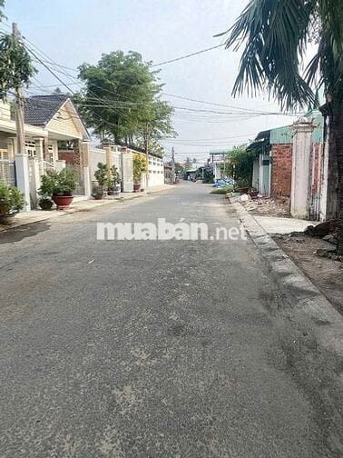 Bán gấp lô đất đường Ba Sa 135m2(5x27)giá 1tỷ250 xã Phước Hiệp Củ Chi