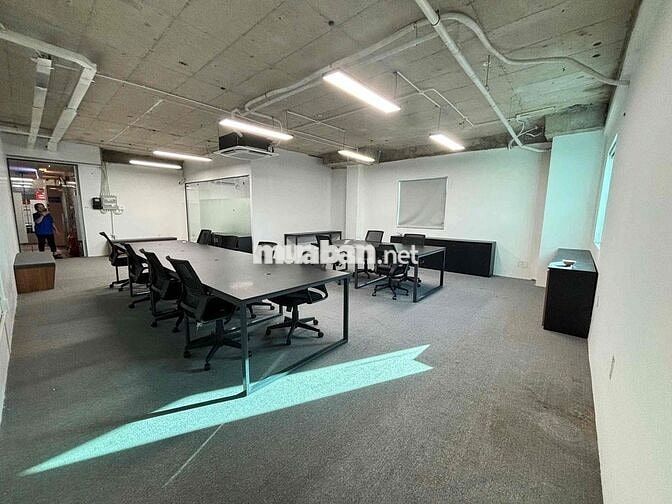 Cho thuê VP Nguyễn Trãi Q5, 75m2, full nội thất, ngăn sẵn phòng họp