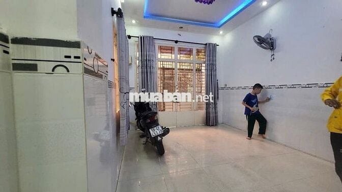 CHỦ BÁN GẤP NHÀ Ở LÊ VĂN SỸ, DT 30M2, SỔ SẴN, GIÁ BÁN NHANH 5TỶ3