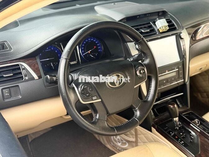 Toyota Camry 2.5G 2015 110000 km Đen