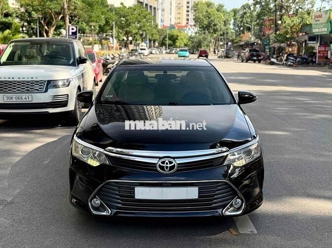 Toyota Camry 2.5G 2015 110000 km Đen