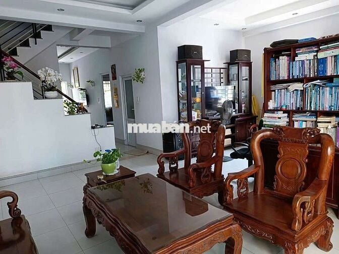 🏠💗 nhà biệt thự mặt tiền đường tl 31,dt 10x20 hầm 2 lầu