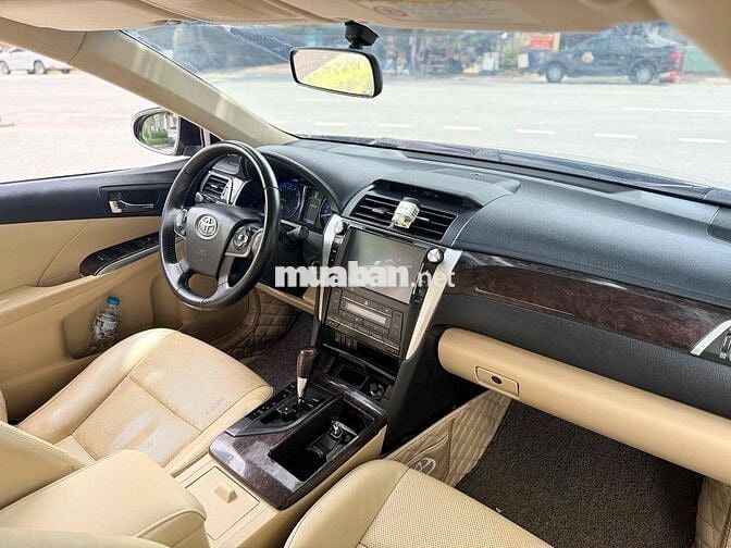 Toyota Camry 2.5G 2015 110000 km Đen