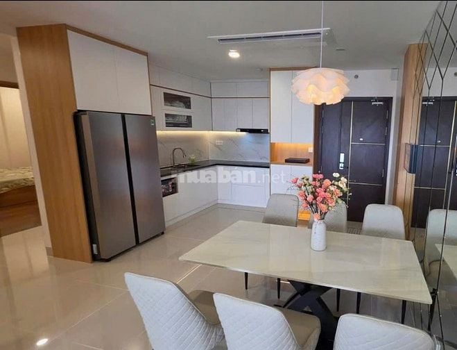 Về Quê Định Cư ( Bán gấp) CH 55m2 - 2 tỷ 2 sổ trao tay ,tầng 6 ,ở ngay