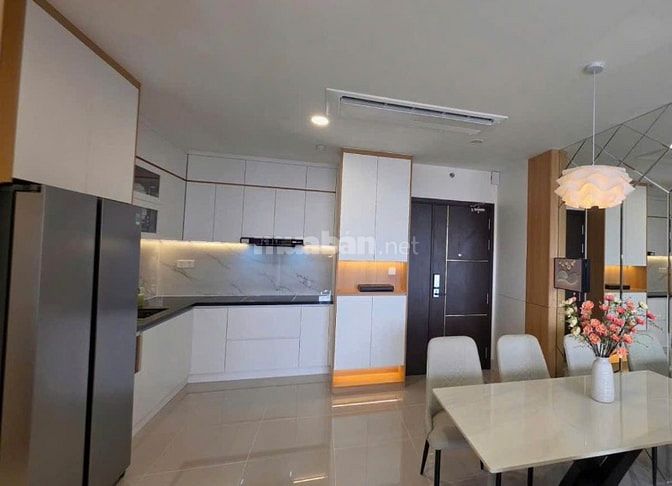 Về Quê Định Cư ( Bán gấp) CH 55m2 - 2 tỷ 2 sổ trao tay ,tầng 6 ,ở ngay