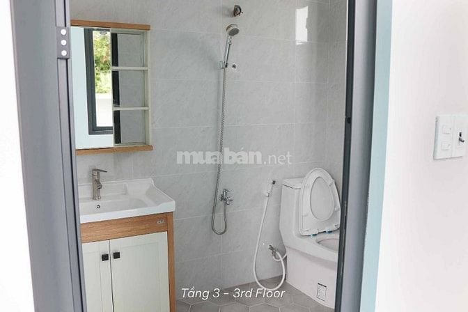 Chính chủ Cho thuê nguyên căn nhà Mặt tiền 459 Hoàng Sa, Quận 3