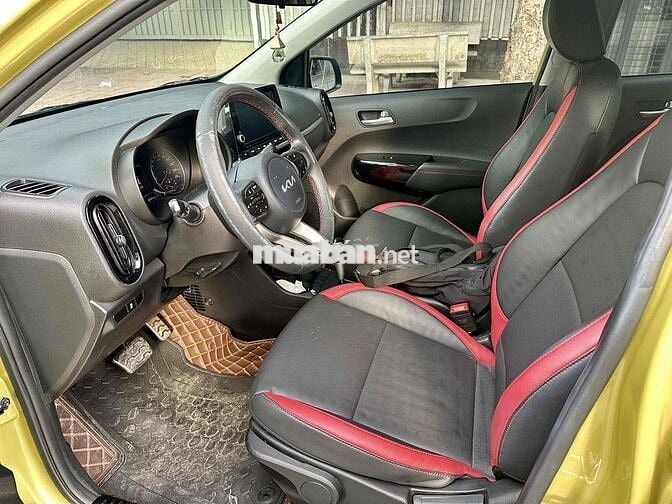 Kia Morning GTline 2022 vàng chanh