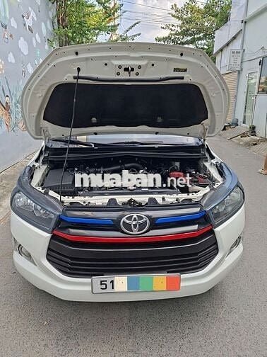 Toyota Innova Trắng Đời 2019 Bản E