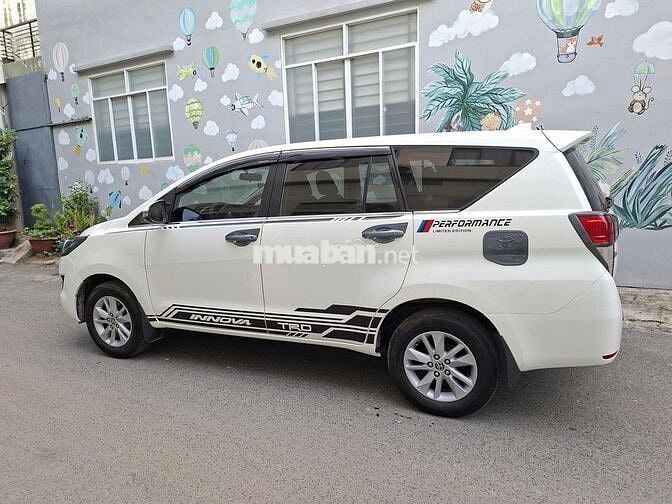 Toyota Innova Trắng Đời 2019 Bản E